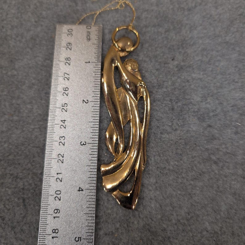 Wallace Silversmiths Mary Baby Jesus Sculpture Ornament 24 Karat Gold Finish image 3