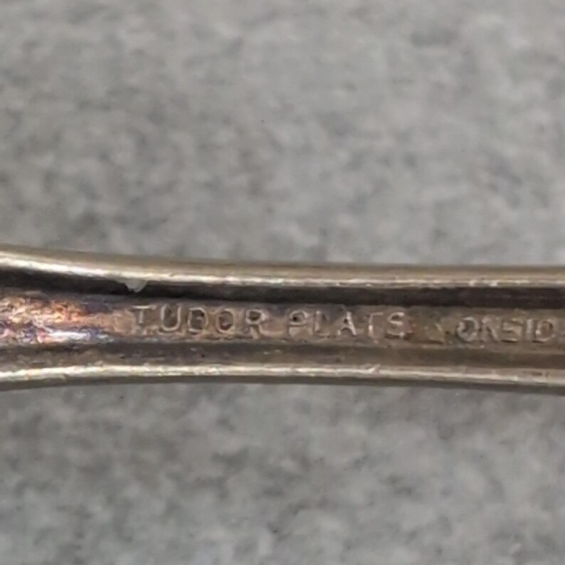 Set of 3 Vintage Oneida Tudor Plated Forks Ornate Design Dinnerware image 3