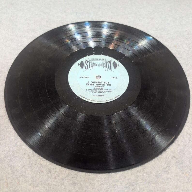 Bobby Bond Earl Cupit A Country Boy Keeps On Vinilo LP Somerset SF-28800 imagen 4