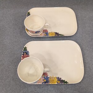 Vintage Aurillia Hand Painted Floral Ceramic Snack Set Cup and Tray 4pc VG image 2