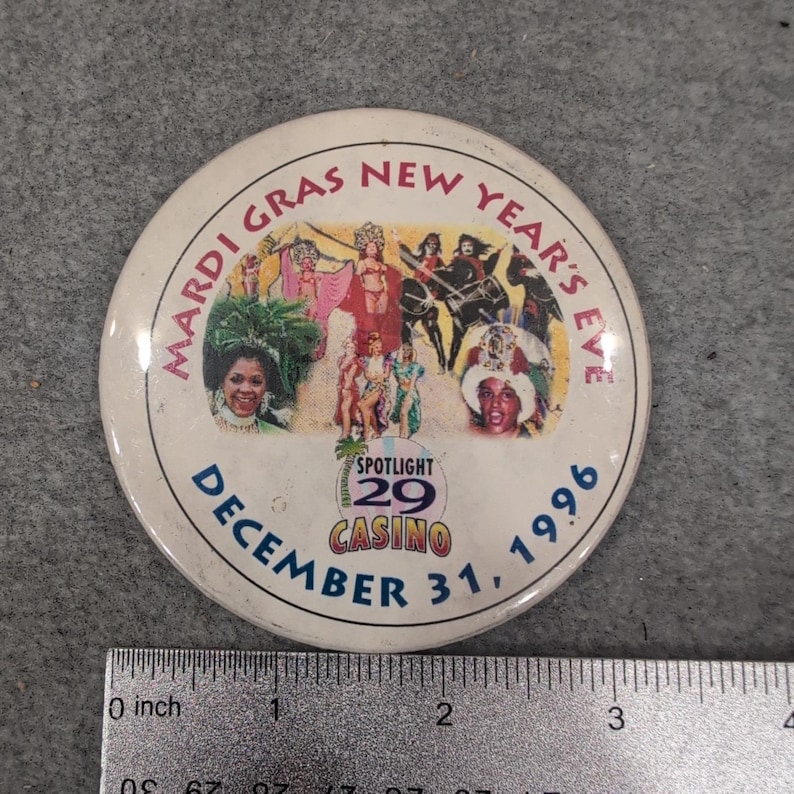 Mardi Gras New Years Eve 1996 Spotlight 29 Casino Collectible Pin image 1