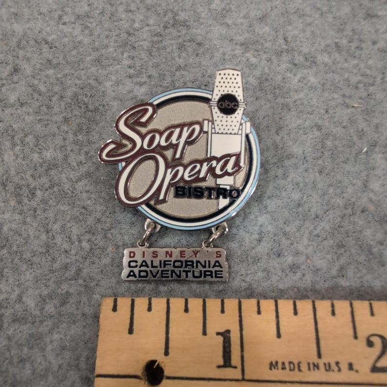 Disney California Adventure Soap Opera Bistro ABC microfoon hangspeld vintage afbeelding 2