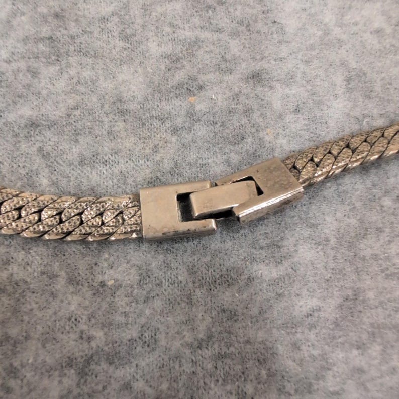 Vintage Silver Tone Textured Herringbone Flat Chain Necklace Korea J4 image 3