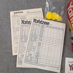 Vintage 1996 Yahtzee Milton Bradley Classic Dice Game 950 Red Shaker Cup image 2