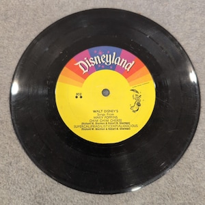 Walt Disney Mary Poppins Songs and Story Disneyland Records 7-inch Vinyl 45 302 image 1