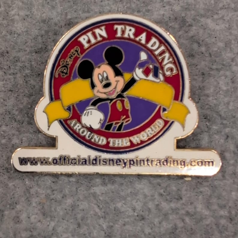 Disney Pin Trading Around the World Mickey Mouse 2003 Enamel Pin Gold Tone image 1