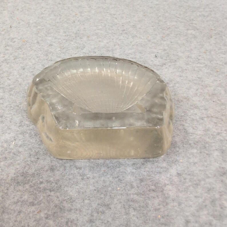 Vintage Clear Frosted Glass Scallop Sea Shell Paperweight Coastal Decor image 3