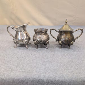 Vintage Miniature Silver Plate Tea Set Creamer Sugar Bowl Shell Feet 3pc image 1