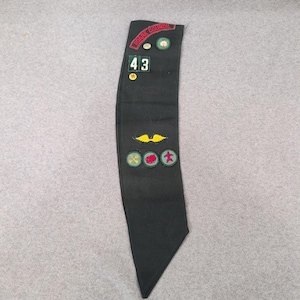 vintage Boy Scout Sash Noark Council Troop 43 insignes du mérite épingles BSA Arkansas image 1