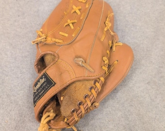 Vintage Revelation Western Auto Stores Baseball Glove Cowhide 36-1234-8 Brown