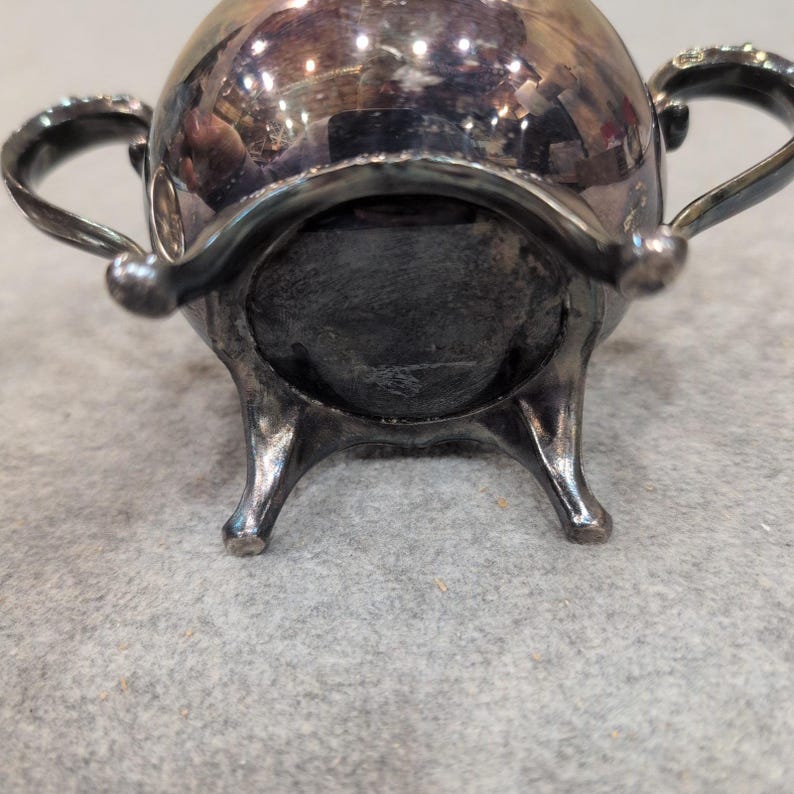 Vintage Silver Plated Footed Sugar Bowl with Lid Ornate Handles Tarnish Decor image 8