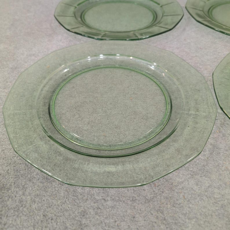 Fostoria Fairfax Green Depression Glass Octagonal Dinner Plates Set of 4 2375 image 2