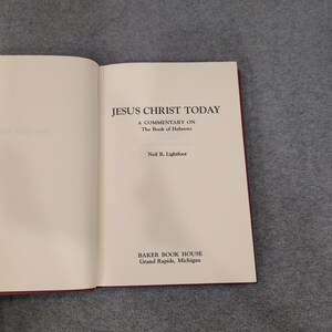 Jesus Christus heute Kommentarbuch der Hebräer Neil R Lightfüße Hardcover 1976 Bild 2