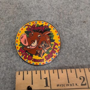 Disney Wild About Safety Pin Timon Pumbaa Lion King UL 2003 Collectible image 2