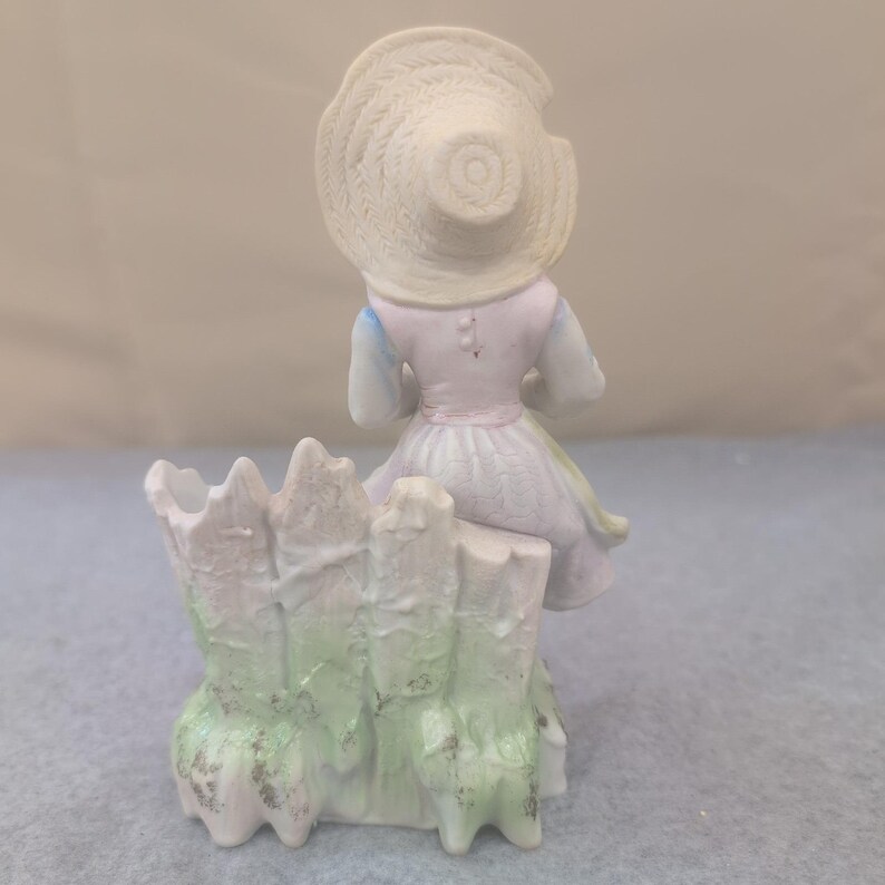 Vintage Porcelain Figurine Girl with Straw Hat Planter Flower Pot Holder 1194 image 4