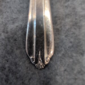 Set of 4 Wm Rogers Silverplate Forks Floral Engraved Vintage Dining Tableware IS image 3