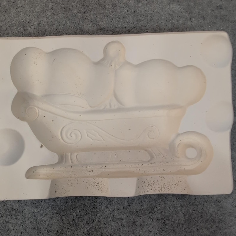 VTG 1978 Alberta's Molds Inc Ceramic Sleigh with Mice & Tree Casting Mold A-127 image 2