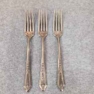 Set of 3 Vintage Oneida Tudor Plated Forks Ornate Design Dinnerware image 1