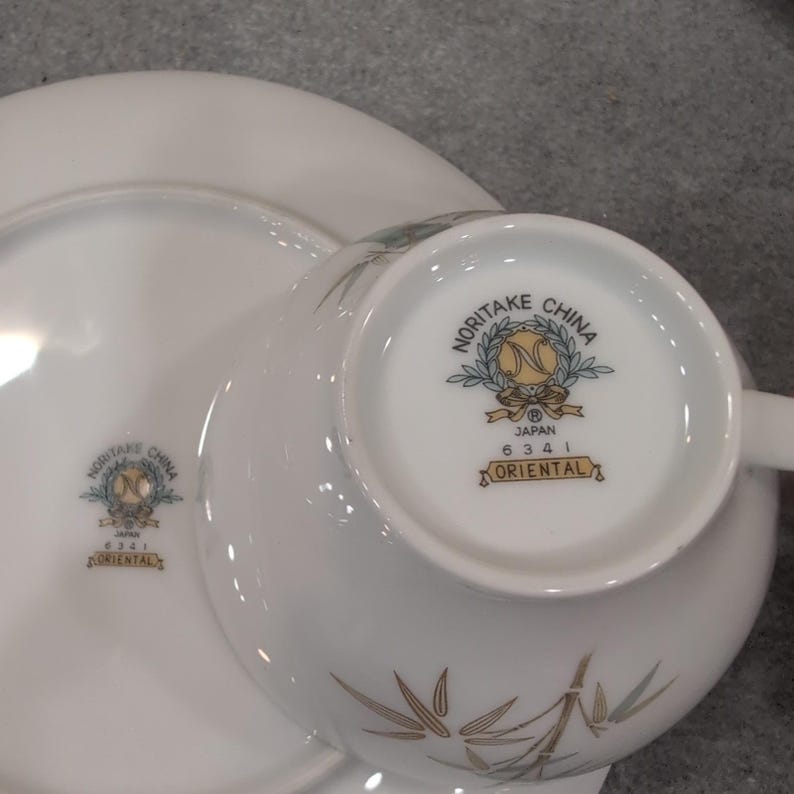 Noritake Oriental 6341 Bamboo China Set 11 Plates 2 Cups Gold Trim Japan Vintage image 3