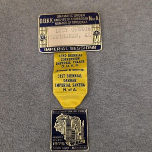 1975 D.O.K.K. Knights of Khorassan Imperial Sessions Milwaukee-delegatmärke bild 1