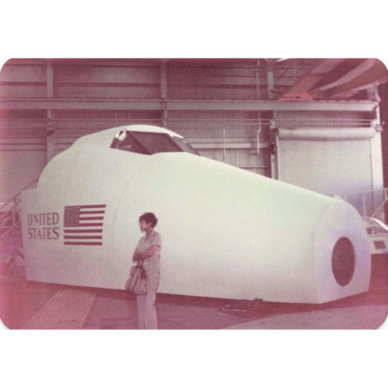 Lote de 5 fotografías antiguas de la sala de control de naves espaciales de la NASA Aerospace de la década de 1970. imagen 4