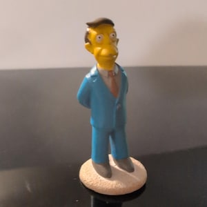 Simpsons Principal Skinner Hawthorne Village Figurine 2004 image 1