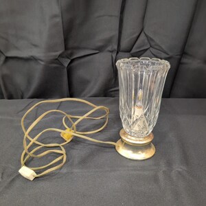 Vintage Electric Hurricane Accent Lamp Clear Cut Glass Silver Base image 8