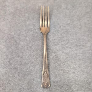 Wm A Rogers A1 Plus Silverplate Art Deco Dinner Fork Etched Handle image 1