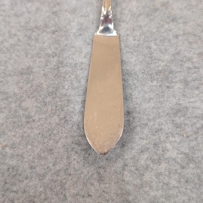 Oneida Stainless Steel Flat Handle Butter Spreader Scroll Pattern Flatware image 3