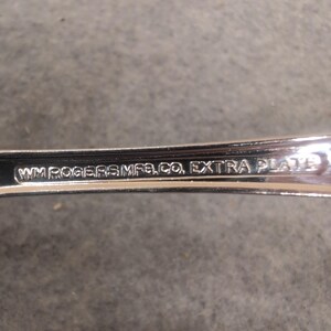 Wm Rogers Silver Plated Serving Spoon & Sheffield England Salad Set 3pc Lot image 5