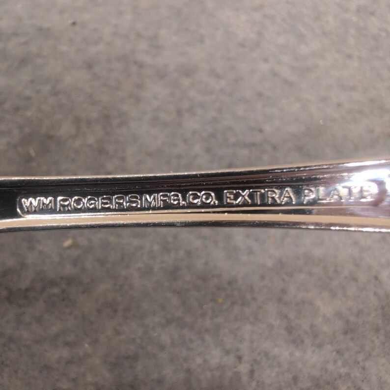 Wm Rogers Silver Plated Serving Spoon & Sheffield England Salad Set 3pc Lot image 5