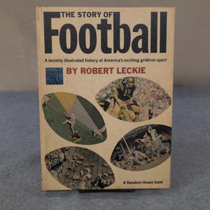The Story of Football by Robert Leckie Landmark Giant Random House 1969 Vintage image 1