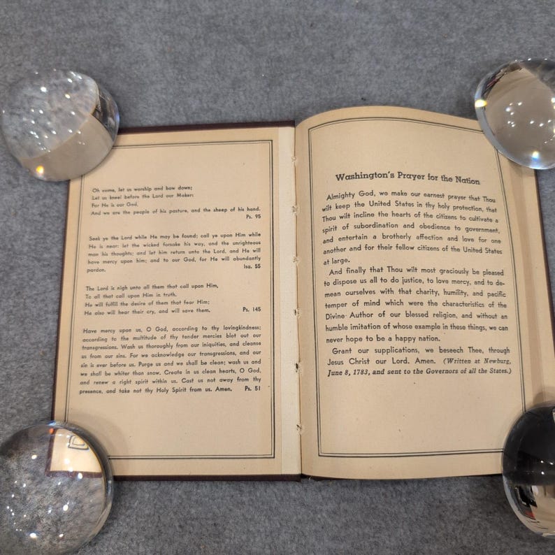 Libro de canciones y servicios antiguos para buques y campañas del Ejército y la Marina, 1942 imagen 2