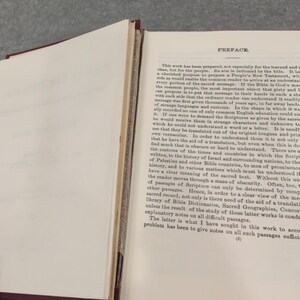 Nowy Testament Ludów z notatkami B.W. Johnson Tom I 1972 Oprawa twarda Bordowy zdjęcie 3