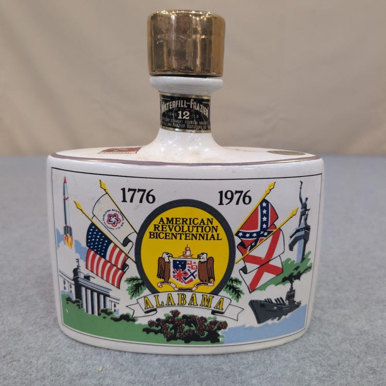Dekanter Vintage Heritage China z okazji dwusetnej rocznicy rewolucji amerykańskiej w Alabamie z 1976 r. zdjęcie 1