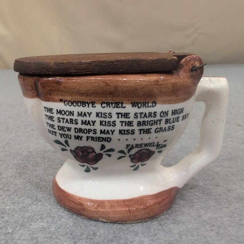 Vintage Ceramic Toilet Goodbye Cruel World Novelty Mug with Wooden Lid Gag Gift image 1