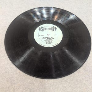 Bobby Bond Earl Cupit A Country Boy Keeps On Vinilo LP Somerset SF-28800 imagen 3
