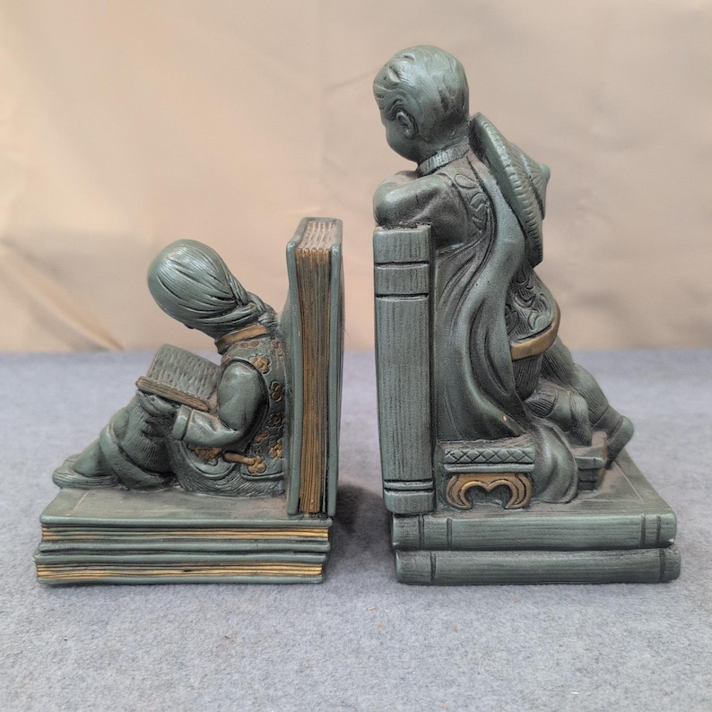 Vintage 1964 Universal Statuary Corp Asian Boy Girl Reading Bookends 927B Green image 6