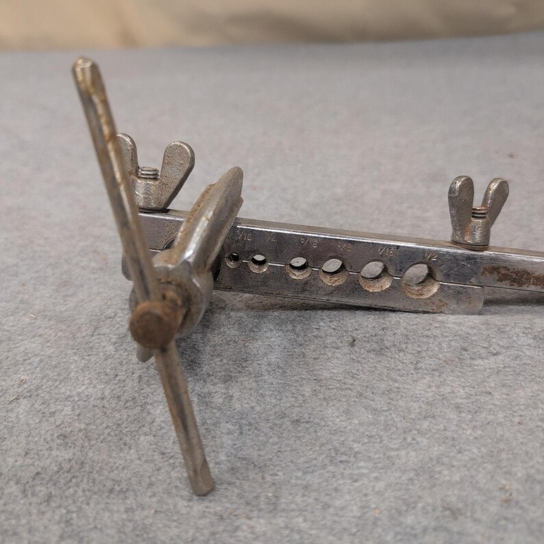 Vintage Manual Tubing Flaring Tool for Copper Brass Aluminum Pipe Repair image 2