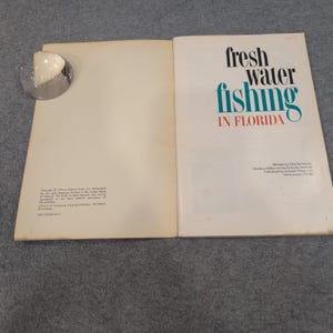 Pesca en agua dulce en Florida Charlie Harris Dukane Press 1970 imagen 3