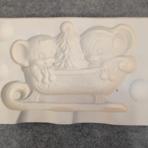 VTG 1978 Alberta's Molds Inc Ceramic Sleigh with Mice & Tree Casting Mold A-127 image 1