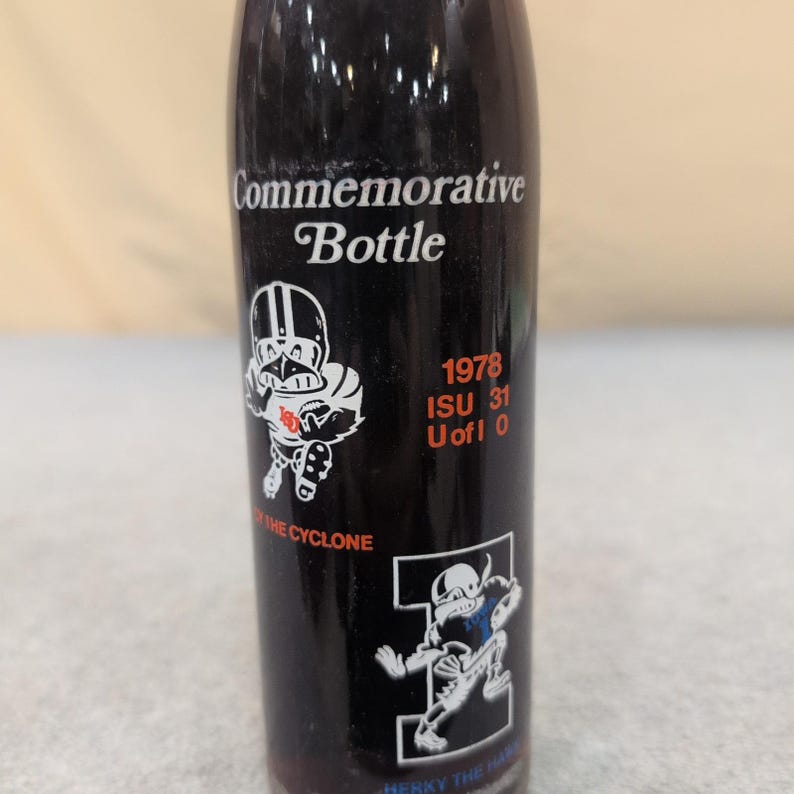 Vintage 1978 Pepsi Iowa vs Iowa State Football Commemorative Bottle 16oz Full image 3