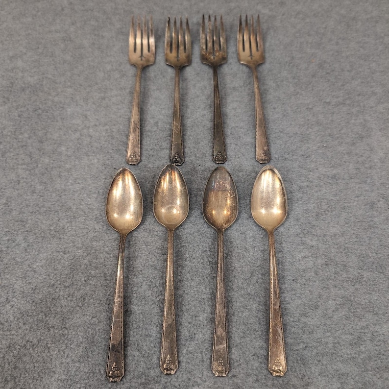 Prestige Plate Silverware Set 4 Forks 4 Spoons Grape Leaf Pattern Vintage Dining image 1