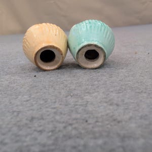 Vintage Ceramic Basket Salt and Pepper Shakers Green Floral Accent image 3