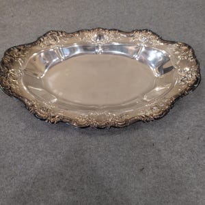 Towle Old Master Embossed Silverplate Oval Serving Tray Floral Scroll Border image 1