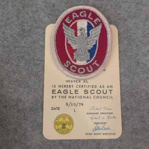 Vintage Eagle Scout Abzeichen und Zertifizierungskarte 1974 Boy Scouts of America Bild 1