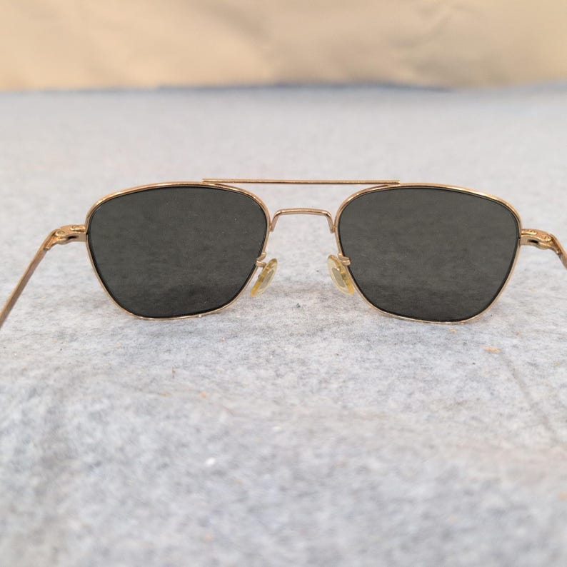 General Optical Aviator Sunglasses Gold Tone Frame Dark Gray Lens Pilot Style image 7