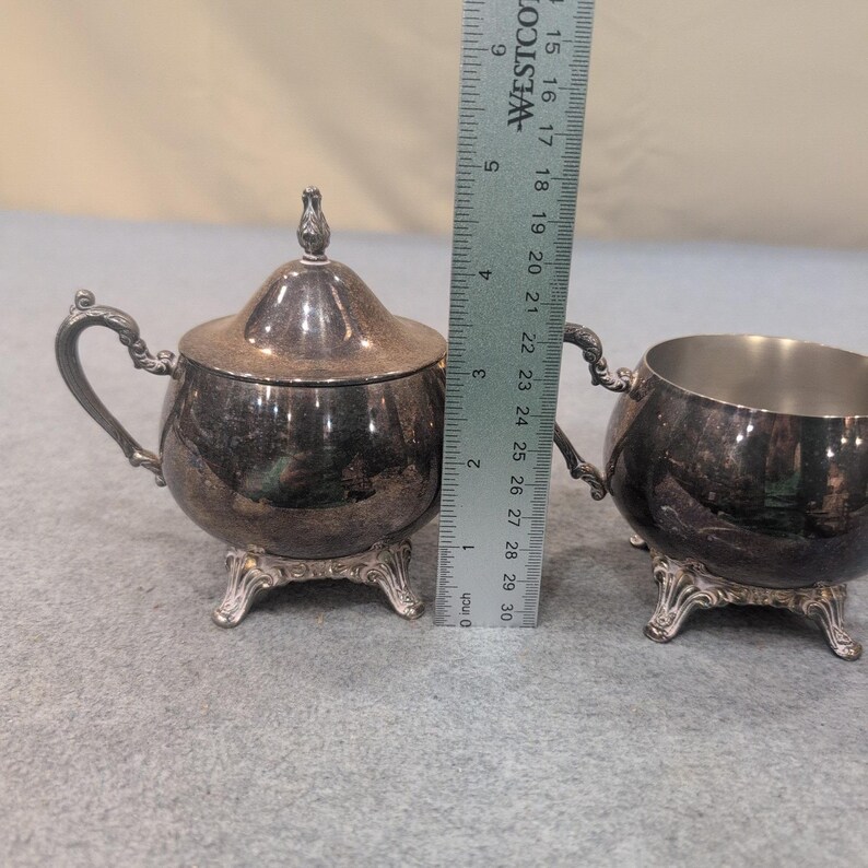 Oneida Silver Plated Footed Cream and Sugar Set with Lid USA Vintage image 6
