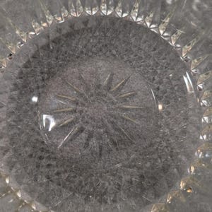 Vintage Arcoroc USA Crystal Glass Serving Bowl Starburst Faceted Design 9" x 4" image 3
