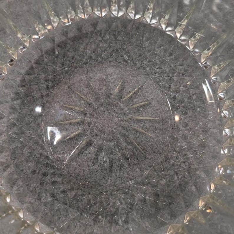 Vintage Arcoroc USA Crystal Glass Serving Bowl Starburst Faceted Design 9" x 4" image 3